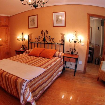 Tixileiro Hotel Sisterna Buitenkant foto