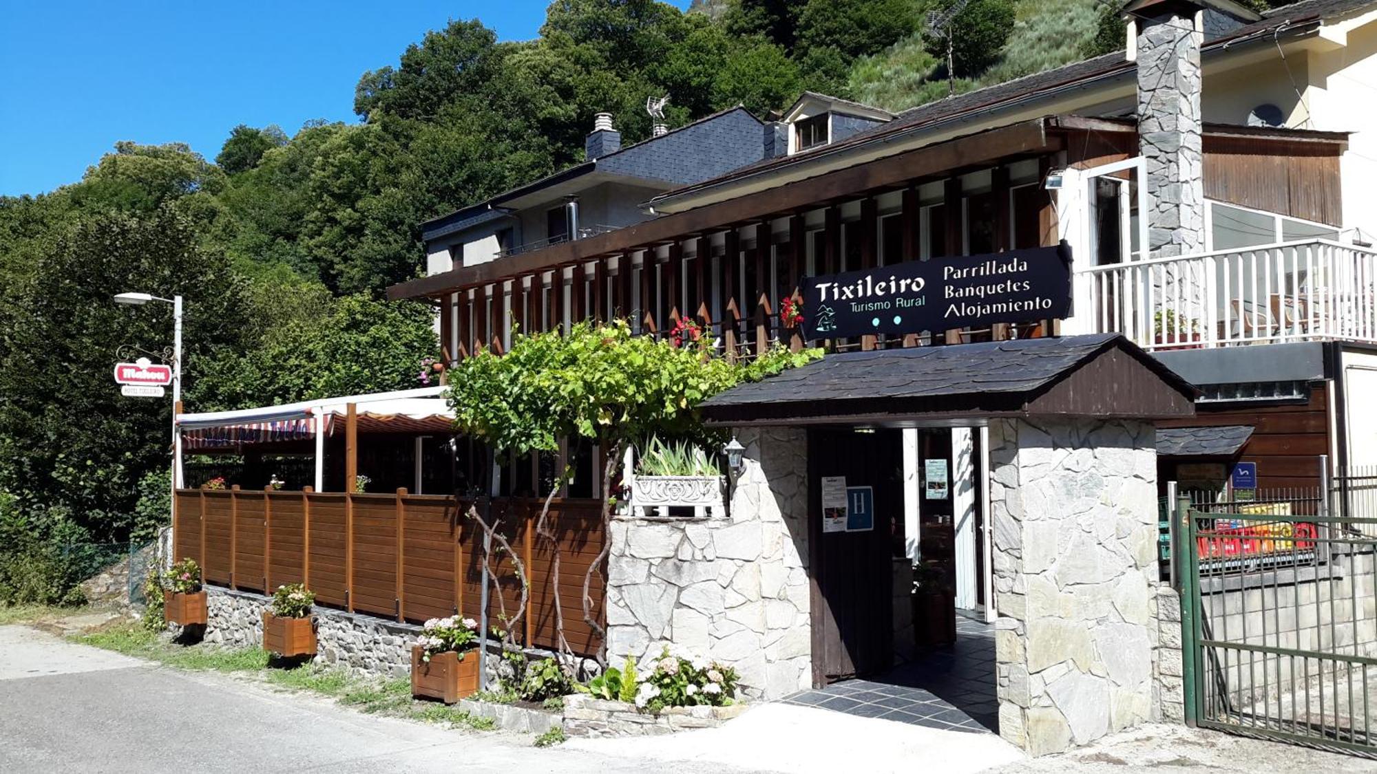 Tixileiro Hotel Sisterna Buitenkant foto